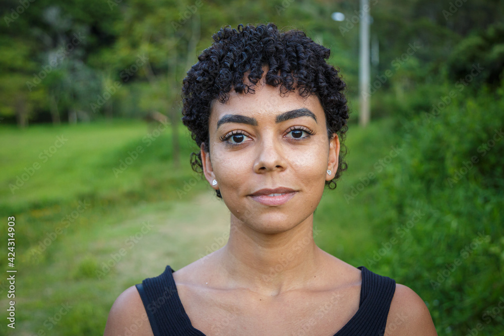 Juliana M., 34 anos